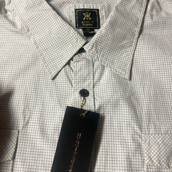 White Casual Button Down Shirt with Subtle Checkered Pattern and Pointed Collar - Picture 1 of 7